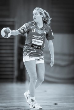 Bild 156 - wBJ HSG Horst/Kieb - HSG Kremperheide/Muensterdorf : Ergebnis: 24:18